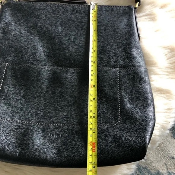 Fossil black leather hobo style shoulder bag zipper closure - Picture 4 of 6